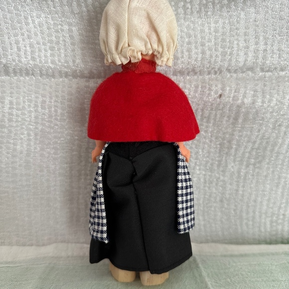 Vintage Collectible Souvenir Dutch, Holland  7.5” tall doll - Picture 3 of 6